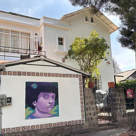 לינה וארוחת בוקר קיטו Campus Residencias מראה חיצוני תמונה