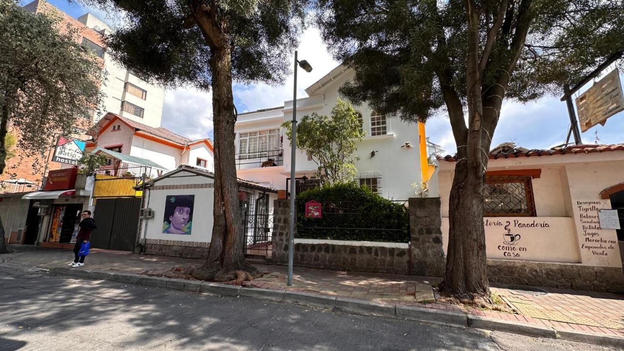 לינה וארוחת בוקר קיטו Campus Residencias מראה חיצוני תמונה