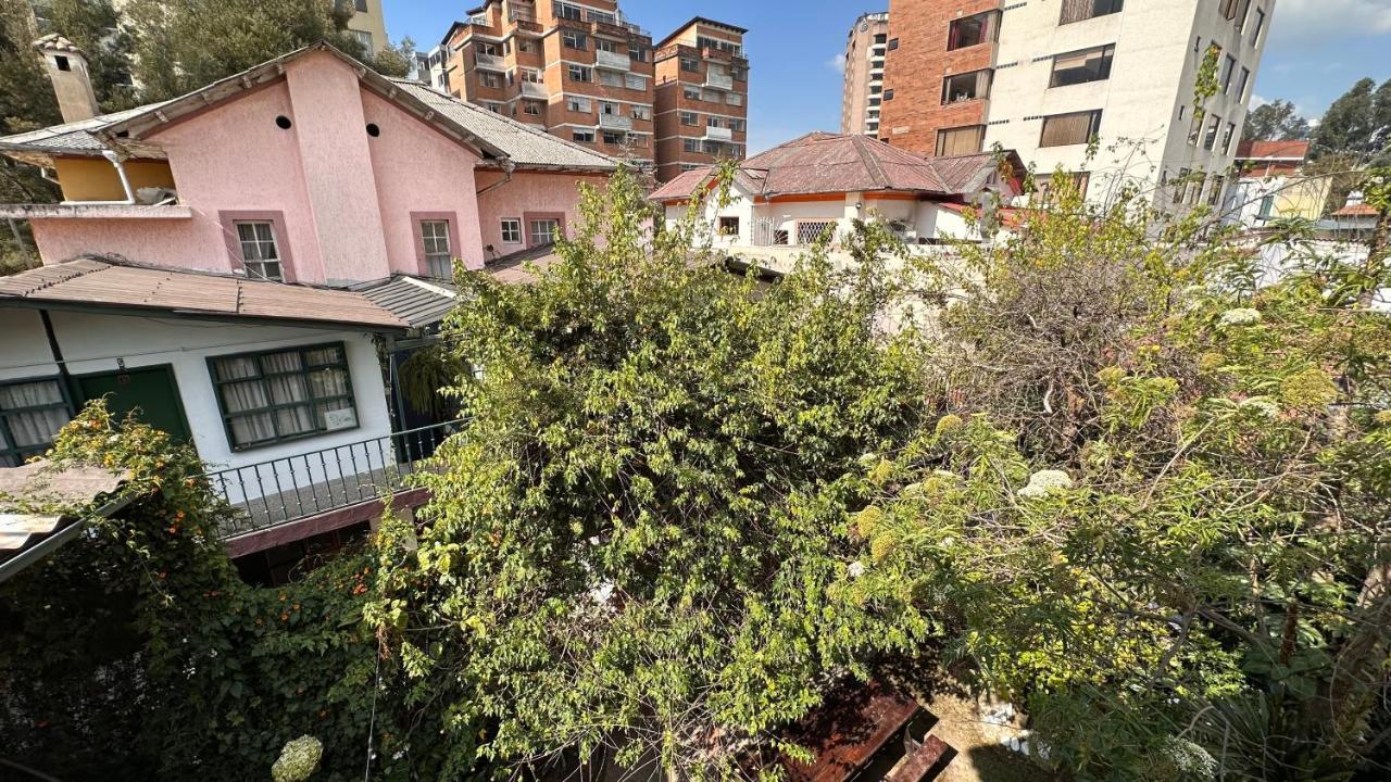 לינה וארוחת בוקר קיטו Campus Residencias מראה חיצוני תמונה
